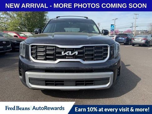 Used 2025 Kia Telluride S image 2