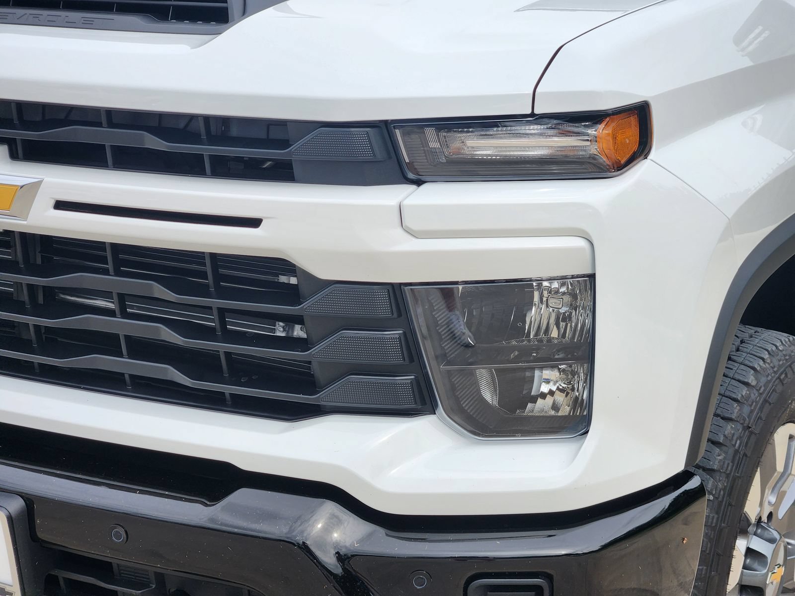 New 2026 Chevrolet Silverado 2500 Custom w/ Custom Value Package AWD/4WD image 9