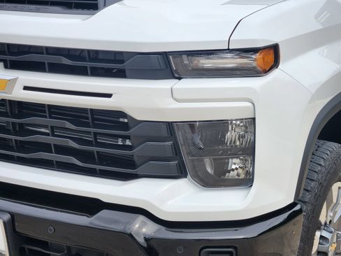 New 2026 Chevrolet Silverado 2500 Custom w/ Custom Value Package AWD/4WD image 9