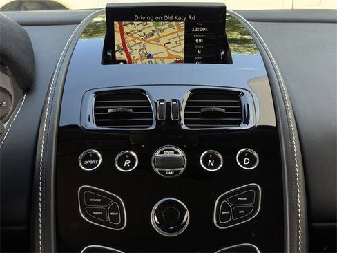 Used 2016 Aston Martin V8 Vantage GT image 12