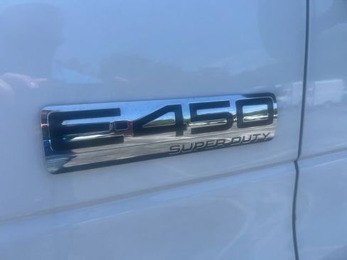 New 2027 Ford E-450 and Econoline 450 Super Duty w/ Power Equipment Group RWD image 8