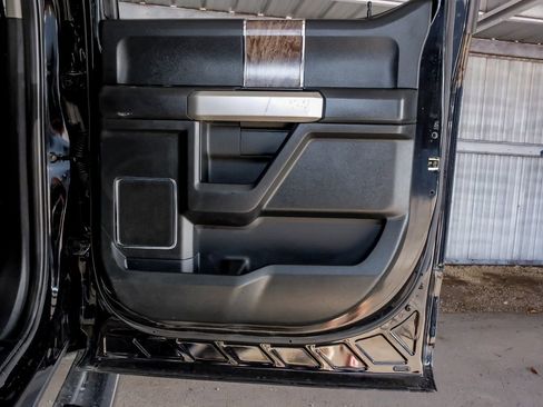 Used 2019 Ford F250 Lariat w/ Lariat Ultimate Package image 47