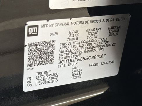 Used 2025 GMC Sierra 1500 AT4X AWD/4WD image 29