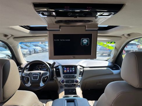 Used 2018 GMC Yukon SLT w/ Premium Edition AWD/4WD image 23