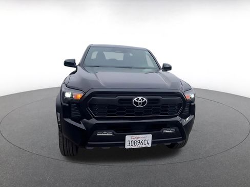 Used 2025 Toyota Tacoma TRD Off-Road image 4