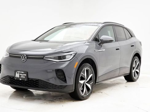 Used 2023 Volkswagen ID.4 Pro S image 2