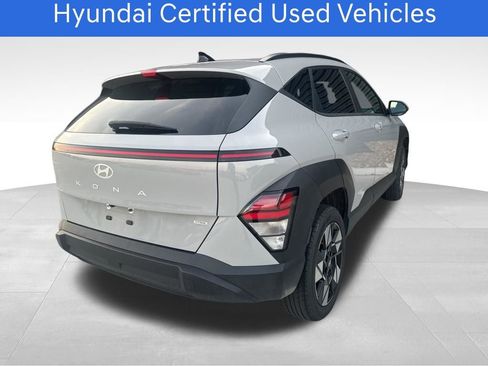 Used 2025 Hyundai Kona SEL image 3