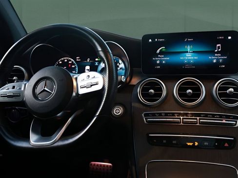 Used 2020 Mercedes-Benz GLC 300 4MATIC Coupe image 42