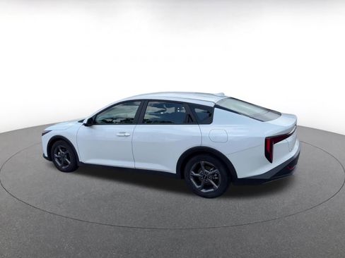 Used 2025 Kia K4 FWD image 9