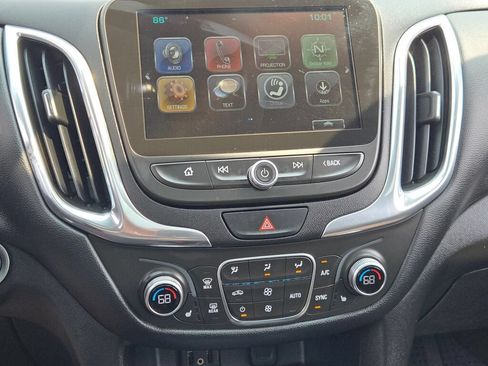 Certified 2018 Chevrolet Equinox LT w/ Sun & Infotainment Package AWD/4WD image 30