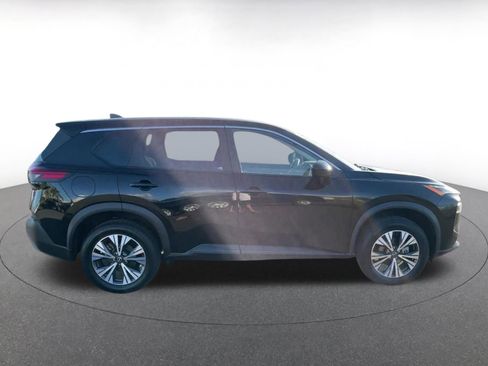 Used 2023 Nissan Rogue SV image 16