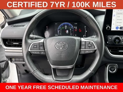 Used 2024 Toyota Grand Highlander AWD image 19