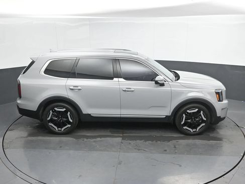Used 2023 Kia Telluride EX AWD/4WD image 35
