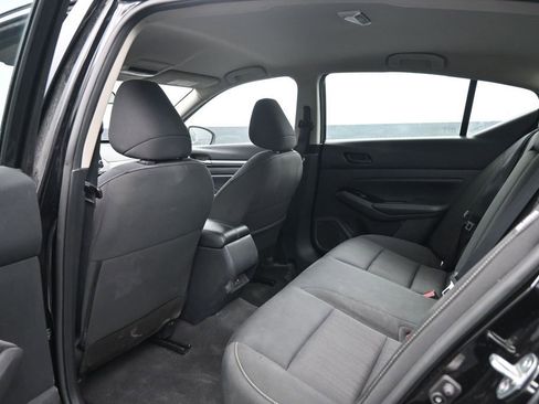 Used 2023 Nissan Altima 2.5 SV FWD image 25