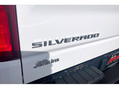 Used 2024 Chevrolet Silverado 1500 ZR2 w/ Technology Package image 33