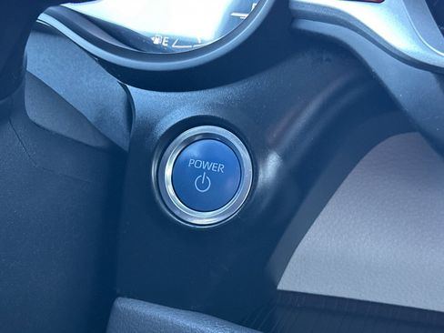 Used 2024 Toyota Sienna XLE image 23