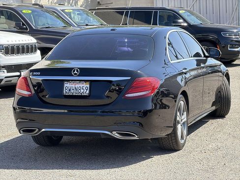 Used 2018 Mercedes-Benz E 300 image 5