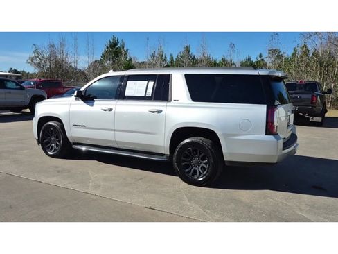 Used 2019 GMC Yukon XL SLT w/ Open Road Package image 6