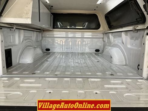 Used 2021 Ford F150 XLT image 32