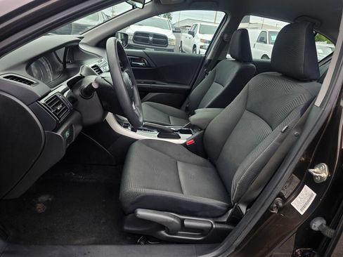 Used 2016 Honda Accord LX image 18