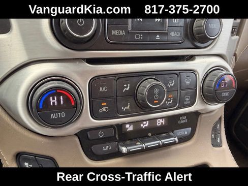 Used 2017 GMC Yukon XL SLT w/ Open Road Package image 26