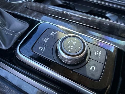 Used 2022 Nissan Armada Platinum w/ Captain's Chairs Package image 27