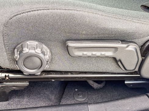 Used 2025 Jeep Wrangler Sahara image 20