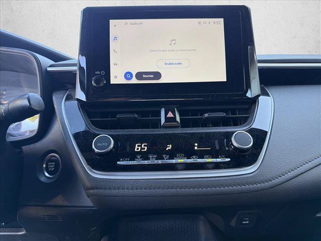Used 2023 Toyota Corolla SE w/ Carpet Mat Package (TMS) FWD image 19