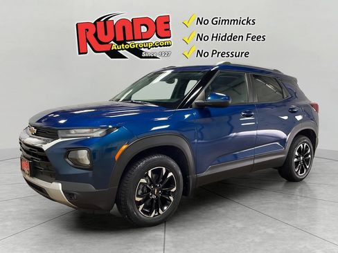 Used 2021 Chevrolet TrailBlazer LT w/ Premium Seating Package AWD/4WD image 1