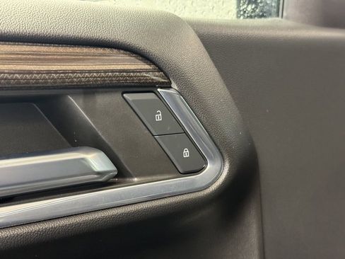 Used 2024 Chevrolet Silverado 1500 LT image 10