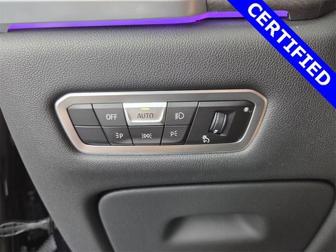 Certified 2022 BMW X5 xDrive40i w/ M Sport Package image 41