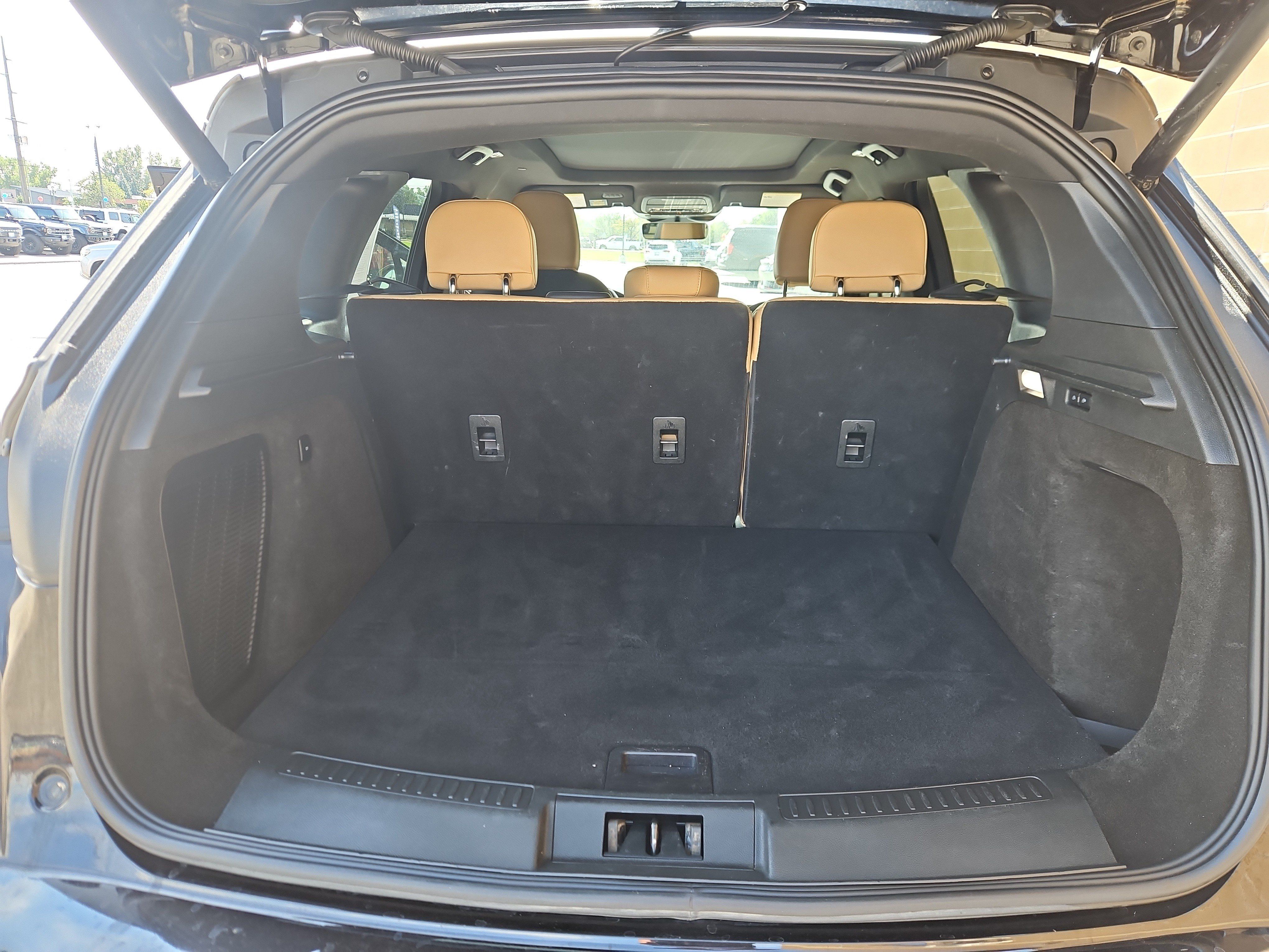 Used 2022 Lincoln Corsair Reserve AWD/4WD image 11
