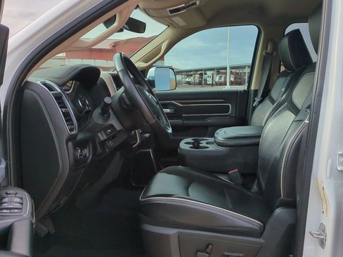 Used 2022 RAM 2500 Laramie w/ Cold Weather Group image 15