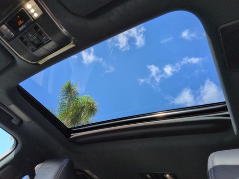 Used 2023 Lexus LX 600 F Sport image 28