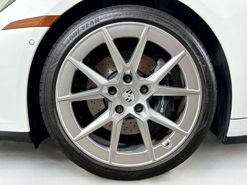 Used 2025 Porsche 911 Carrera image 32