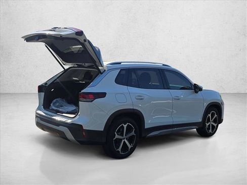 New 2026 Volkswagen Tiguan SE FWD image 2