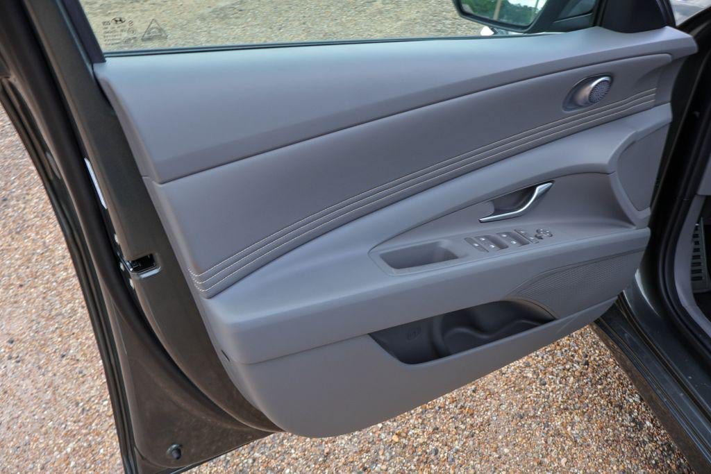 New 2026 Hyundai Elantra SEL Sport Premium FWD image 20