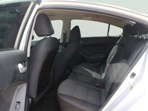 Used 2018 Kia Forte LX w/ LX Popular Package FWD image 7
