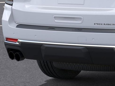 New 2026 Chevrolet Suburban Premier image 14