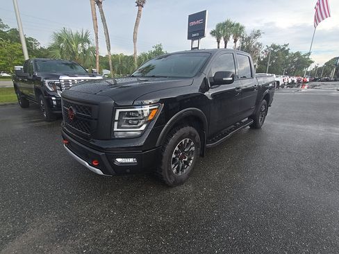 Used 2024 Nissan Titan PRO-4X w/ Pro-4x Convenience Package AWD/4WD image 1