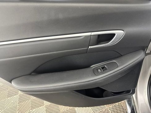 Used 2022 Hyundai Sonata Limited FWD image 22