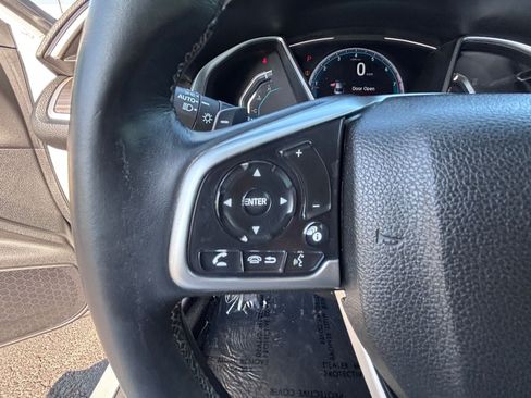 Certified 2019 Honda Civic Touring image 21