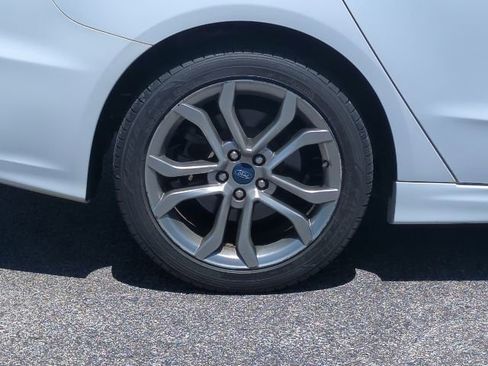 Used 2019 Ford Fusion SEL FWD image 32