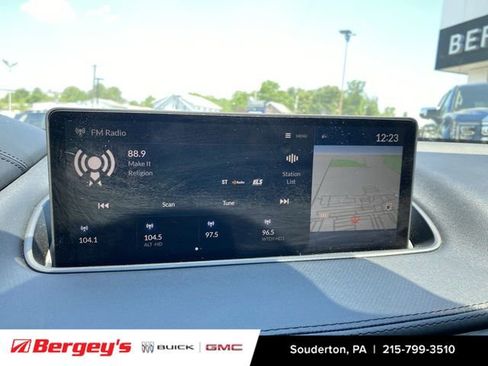 Used 2023 Acura MDX SH-AWD w/ Advance Package image 15