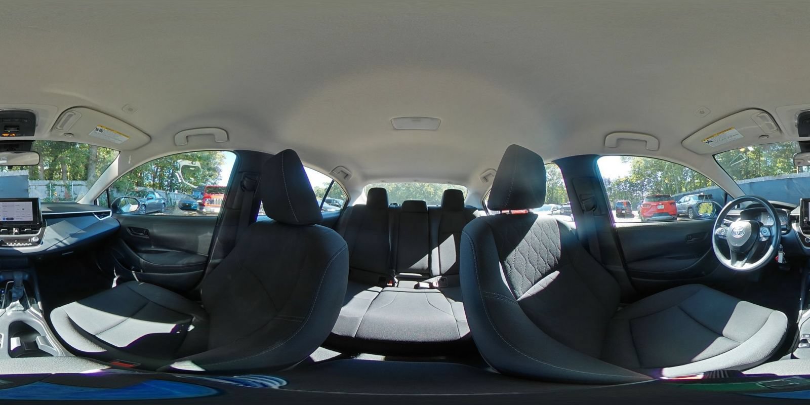 Used 2025 Toyota Corolla LE FWD image 41