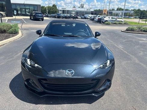 Certified 2024 MAZDA MX-5 Miata Club RWD image 4