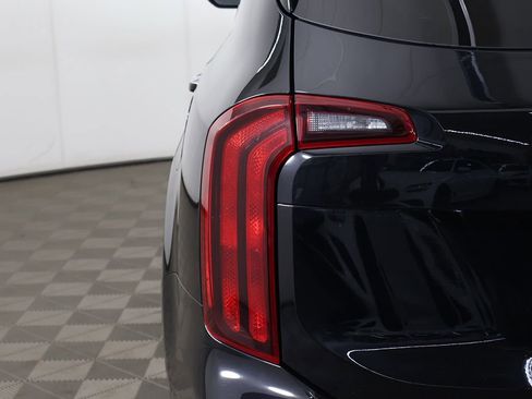 Used 2023 Kia Telluride S AWD/4WD image 16