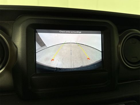 Used 2023 Jeep Wrangler Sport image 26