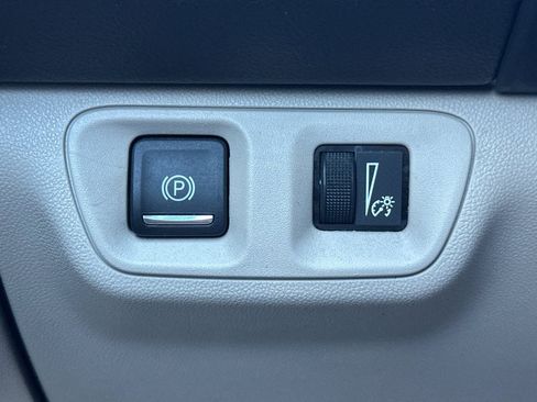 Used 2017 GMC Acadia Denali w/ Technology Package image 36