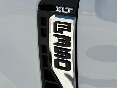 New 2026 Ford F350 XLT w/ XLT Premium Package image 25